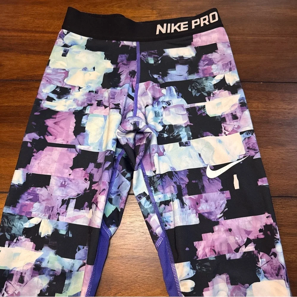 Nike Pro Youth Girls‎ Floral Jam Ankle Leggings Size Medium Purple